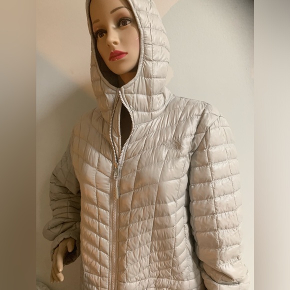 North Face mid-length coat Large - Picture 2 of 9